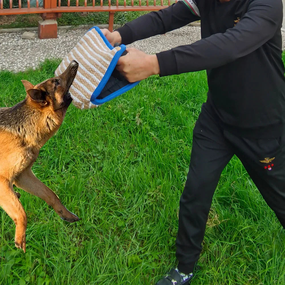 Training Bite Pillow Thick Linen Bite Pillow Bite Target Flying Target Pet Dog Bites Pillow