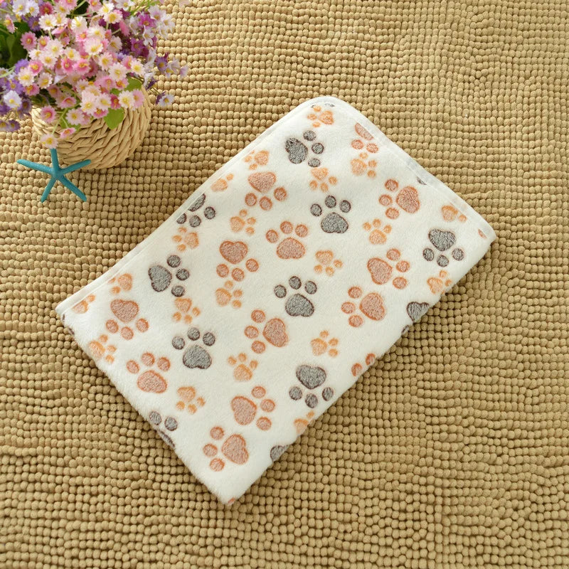 Cute Flannel Pet Blanket Cartoon Dog Paw Print Blanket Pet Mat for Cats and Dogs Warm and Comfortable Blanket for Puppy Kitten
