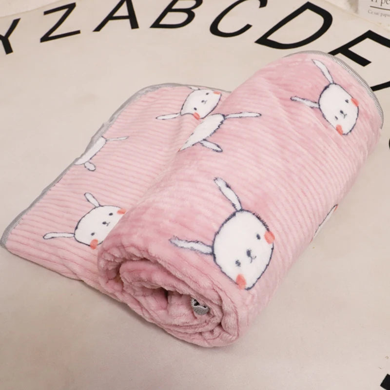 New Summer Dog Blanket Pet Air Conditioning Blanket Soft Touch Flannel Bed Blanket Cartoon Cat Dog Comfortable Sleep Blanket