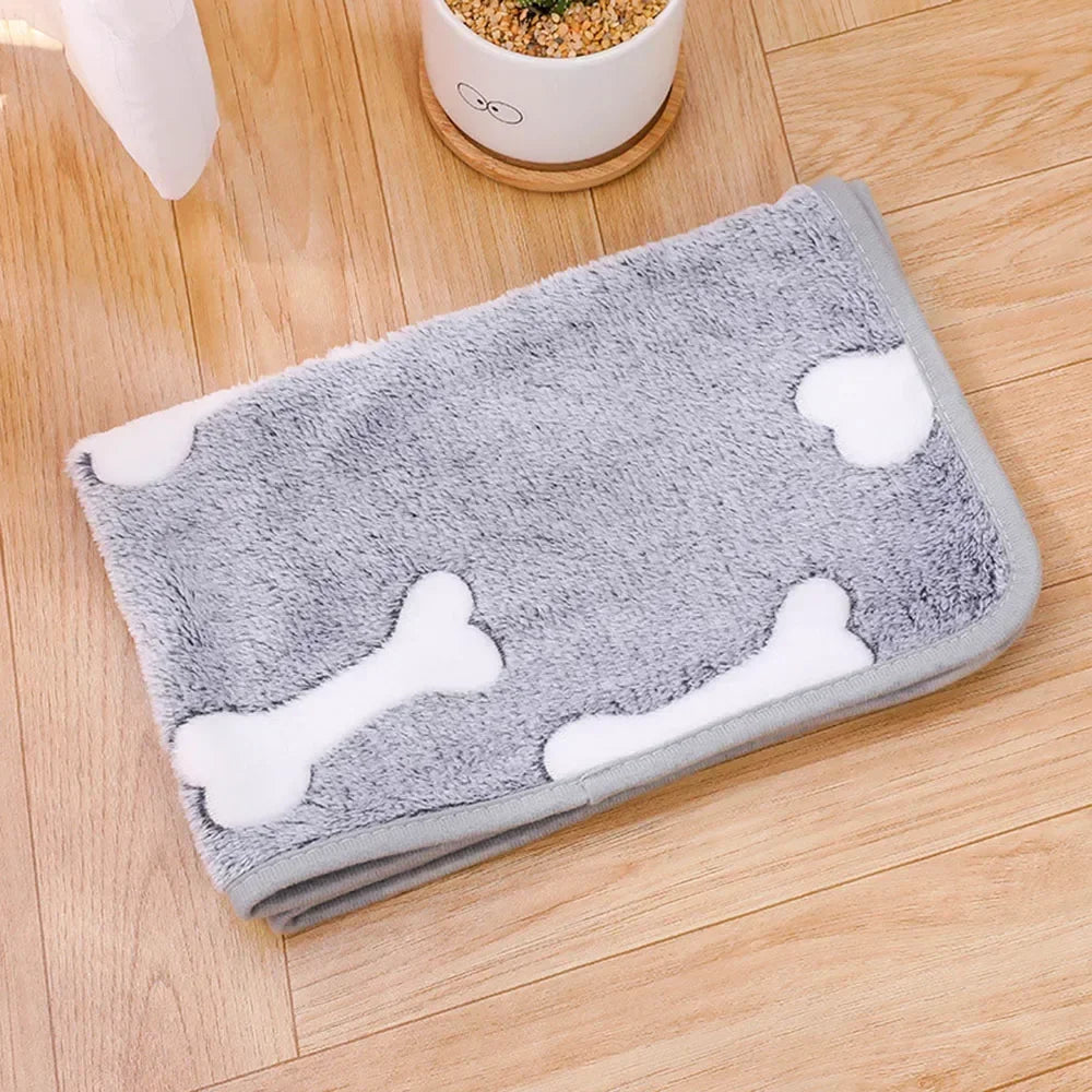 Dog Blanket Washable Fuzzy Soft Pet Mat Throw Cover for Kennel Crate Bed Cute Paw Pattern Puppy Cat Bed Blanket Mat Pet Blankets