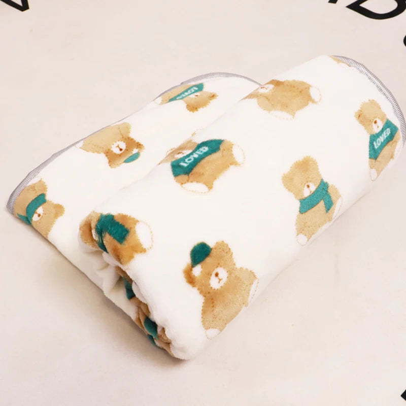 New Summer Dog Blanket Pet Air Conditioning Blanket Soft Touch Flannel Bed Blanket Cartoon Cat Dog Comfortable Sleep Blanket