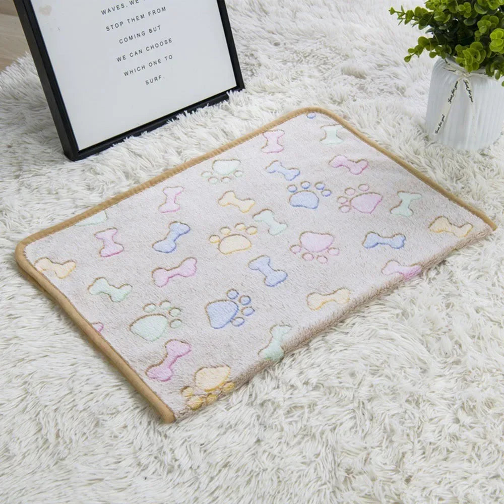 Dog Blanket Washable Fuzzy Soft Pet Mat Throw Cover for Kennel Crate Bed Cute Paw Pattern Puppy Cat Bed Blanket Mat Pet Blankets